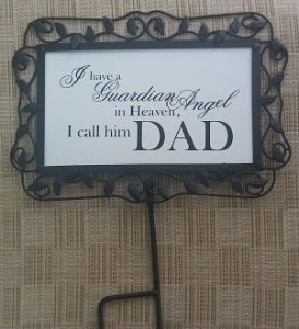 E4 -Metal Father's Day Sign